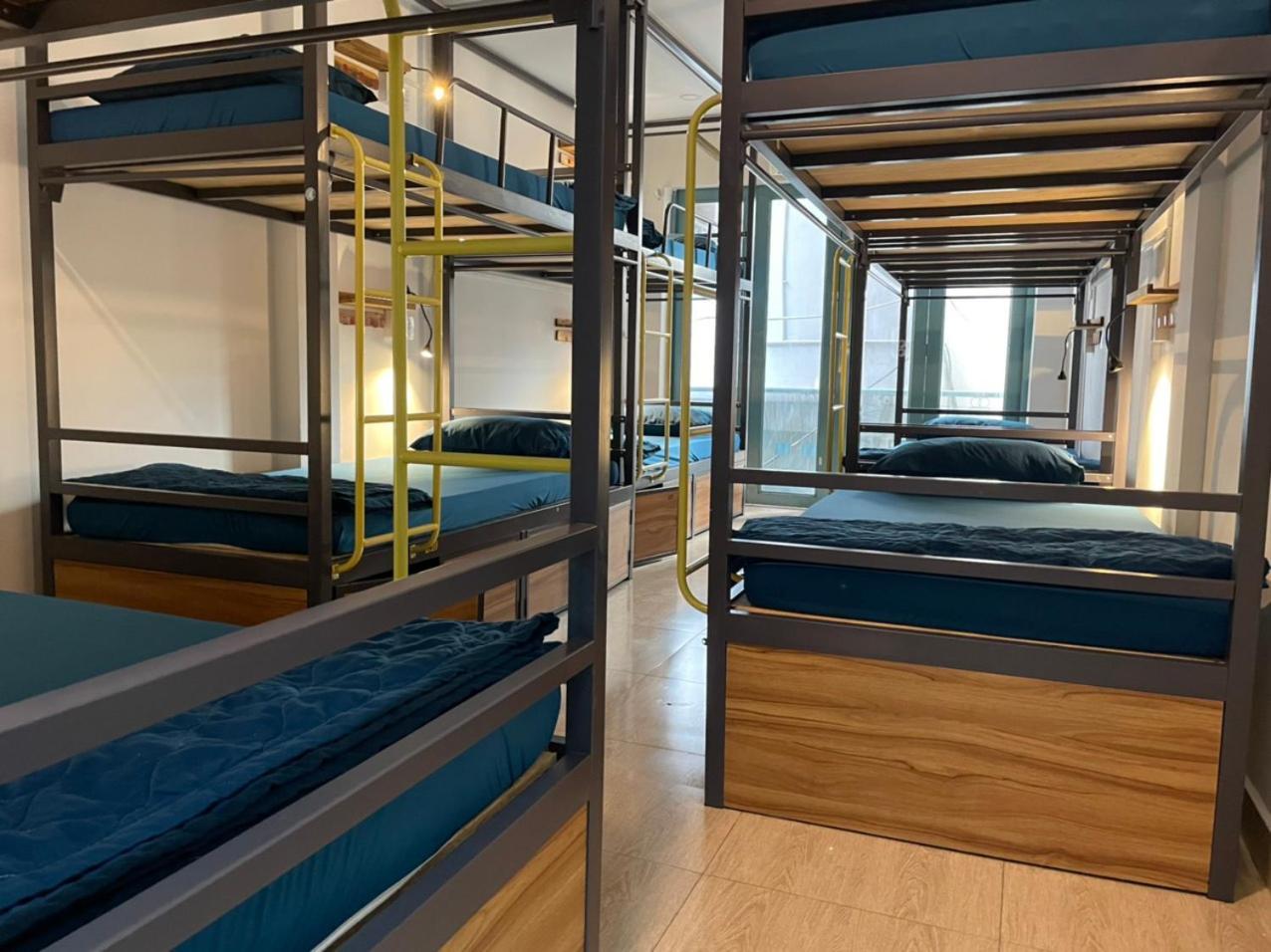 Joy Hostel Хошимин Экстерьер фото